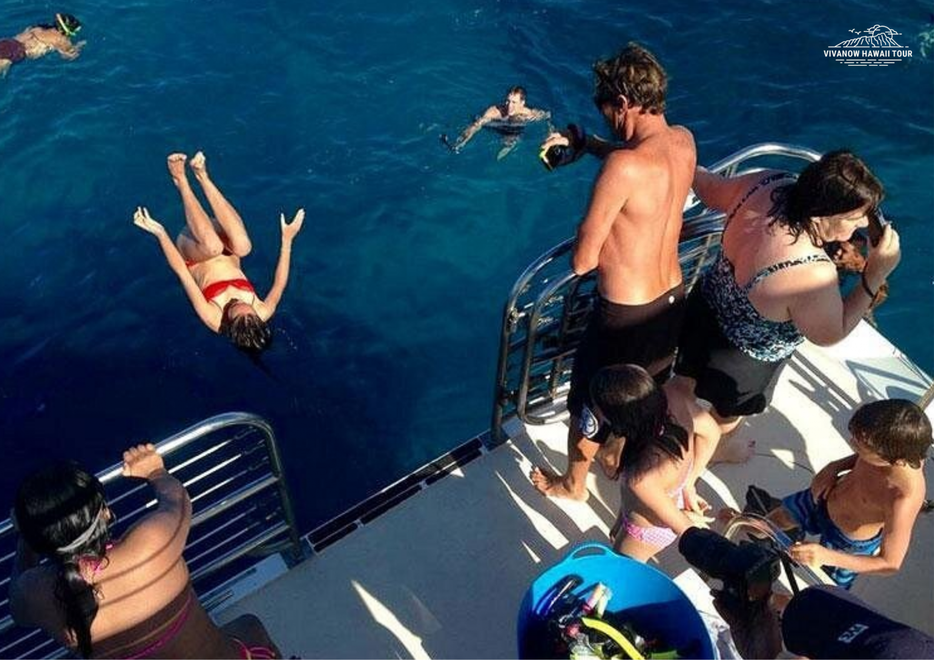 Tour Lặn Biển Buổi Sáng Cao Cấp tại Na Pali trên Tàu Lucky Lady