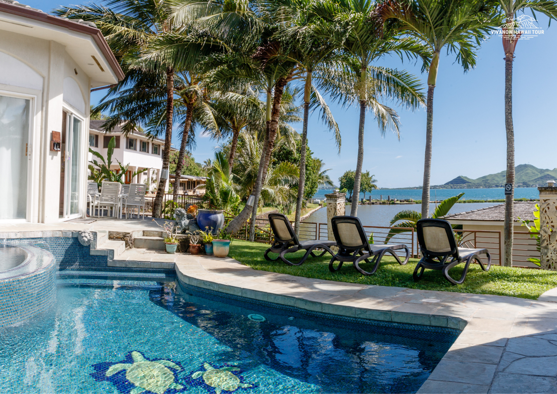 TRẢI NGHIỆM HAWAI'I ĐÚNG CÁCH – NGHỈ TẠI CĂN HỘ CAO CẤP VỚI TẦM NHÌN RA BIỂN VÀ NÚI