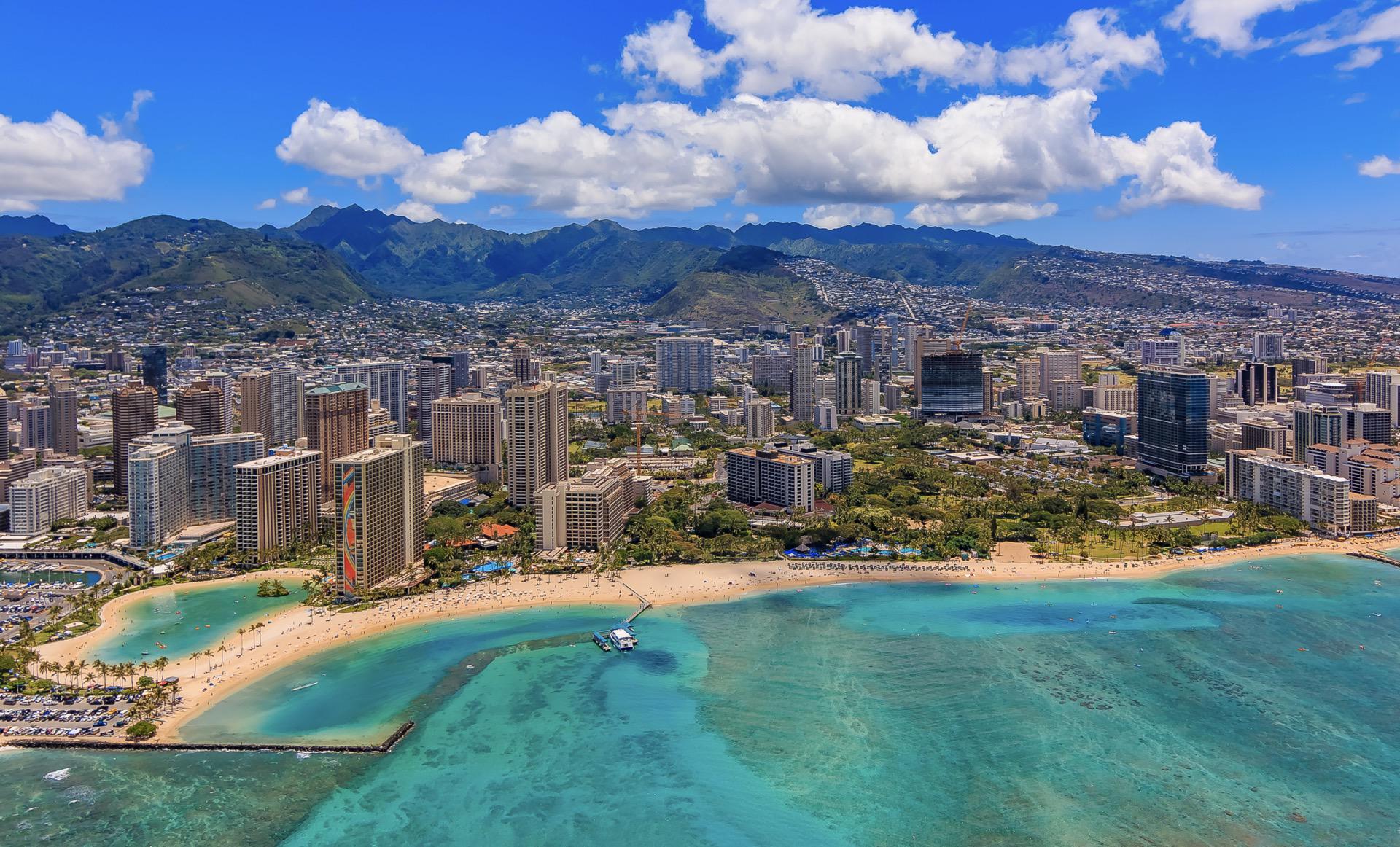 The Blue Skies of Oahu Helicopter Tour